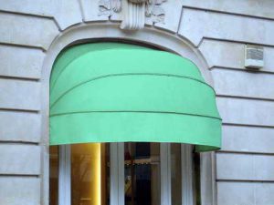 store banne forme corbeille